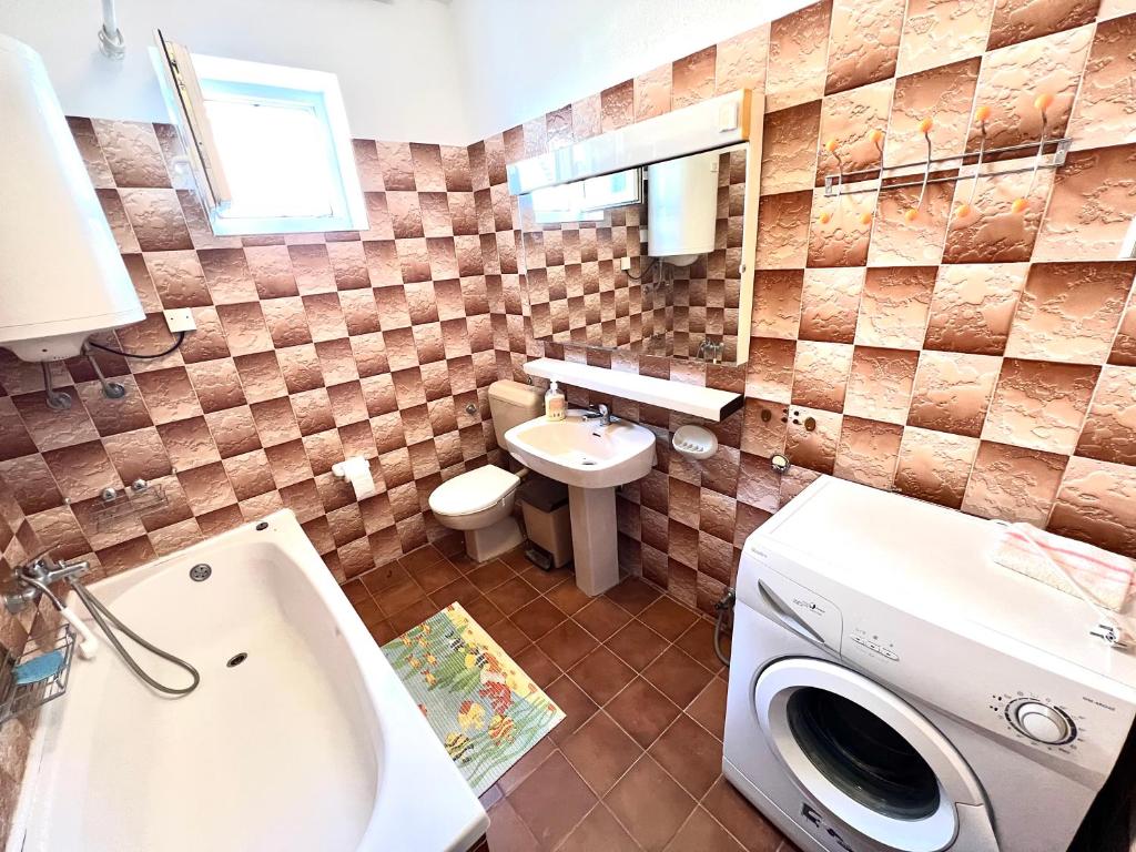 Kúpeľňa v ubytovaní Apartments Azoa