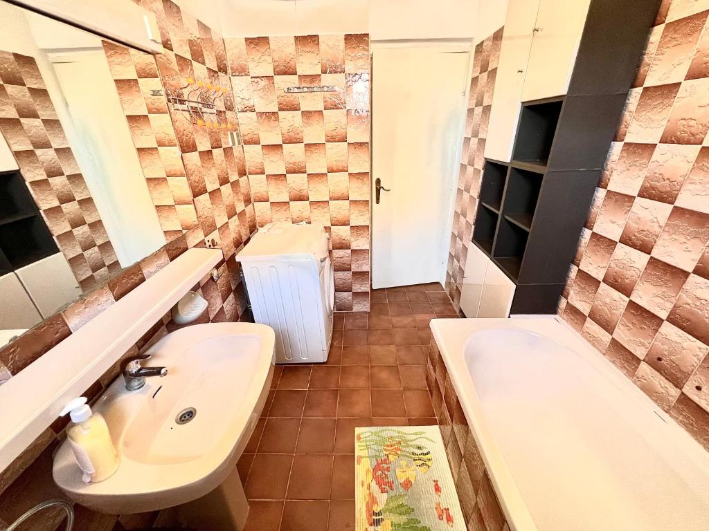Kúpeľňa v ubytovaní Apartments Azoa