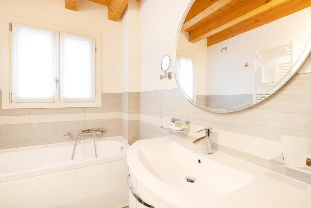 Ca' Degli Antichi Giardini Apartments - Resim 40