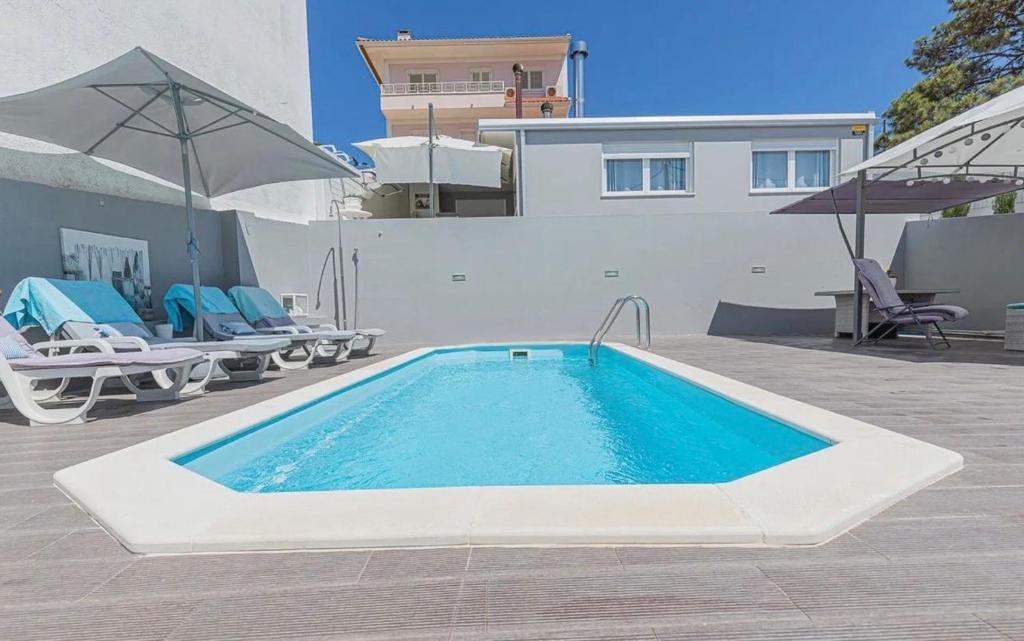 Bazén v ubytování Modern Pool Villa near the Beach nebo v jeho okolí