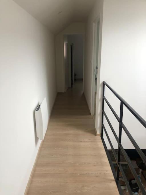Fotografia z galérie ubytovania Une maison agréable pour se détendre v destinácii Saint-Quentin