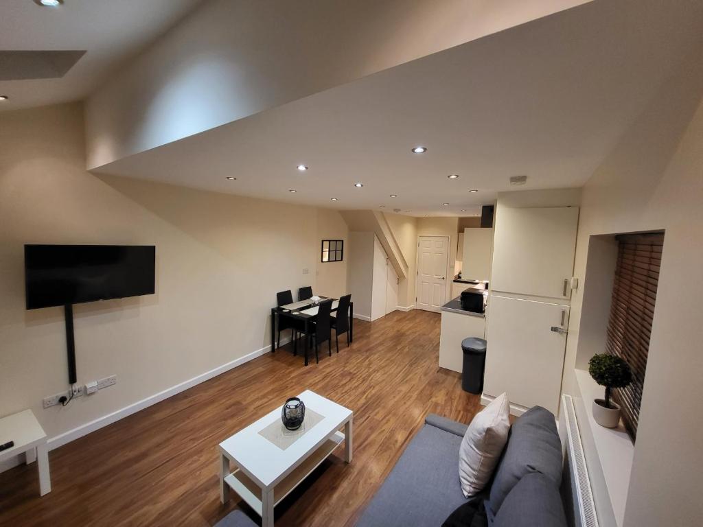 Seating area sa Great Apartment Next To Tooting Bec Tube Station!
