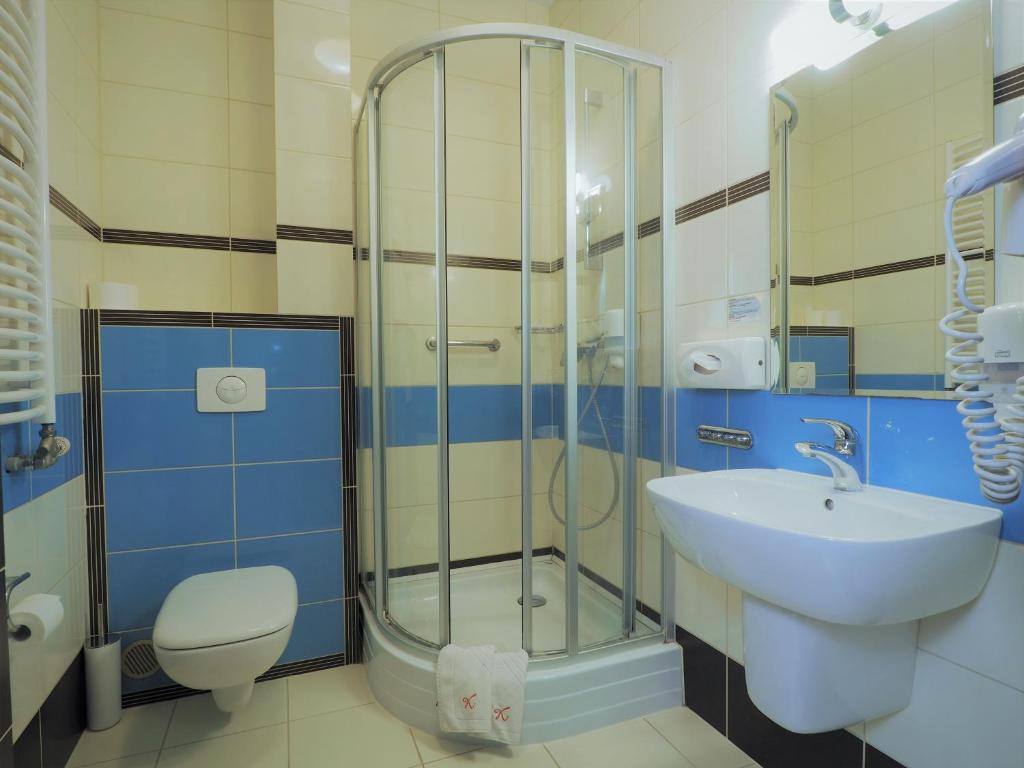 Łazienka w obiekcie Hotel Konstancja