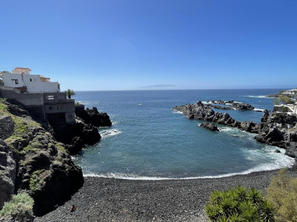 Fotografie z fotogalerie ubytování Alcala by the beach with amazing Teide View v destinaci Alcalá