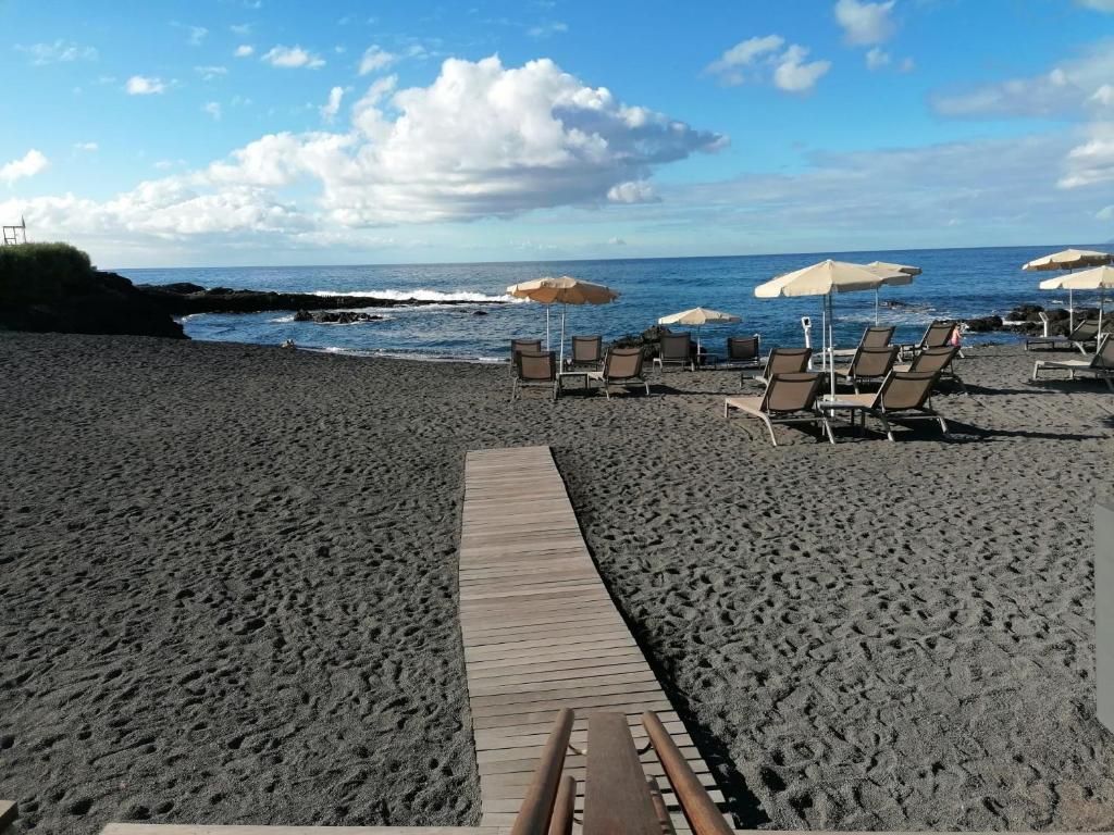 Fotografie z fotogalerie ubytování Alcala by the beach with amazing Teide View v destinaci Alcalá