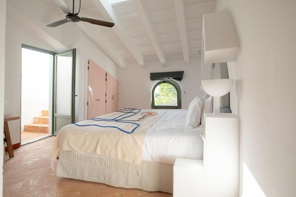 Menorca Experimental, Alaior – Updated 2023 Prices