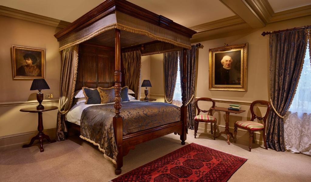 Batty Langley's - Deluxe Double Room
