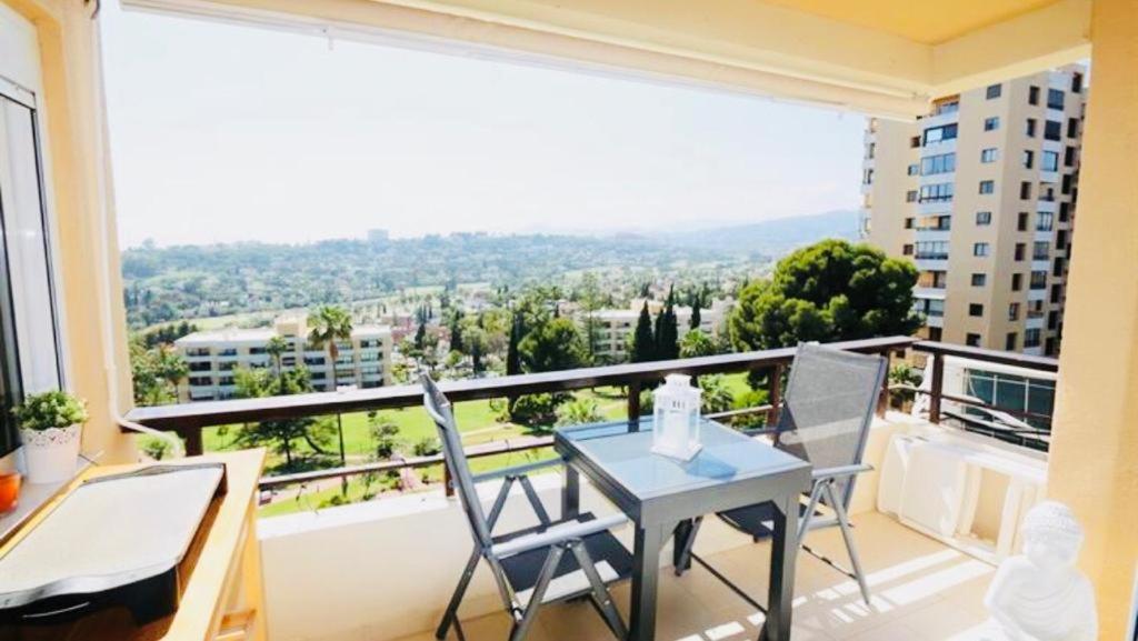 A balcony or terrace at Fantastic apartment sea view near Puerto Banus