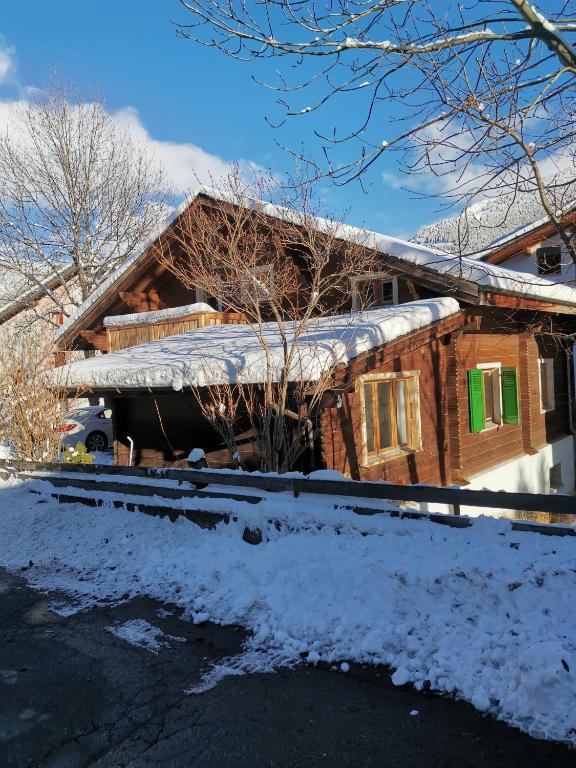 Nespecifikovaný výhled na hory nebo výhled na hory při pohledu z apartmánu