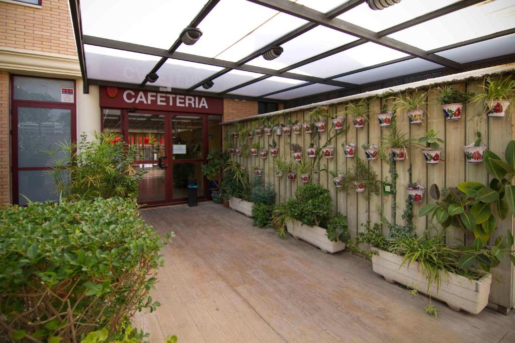 Fotografia z galérie ubytovania Portocanet Complejo Turístico v destinácii Canet de Berenguer