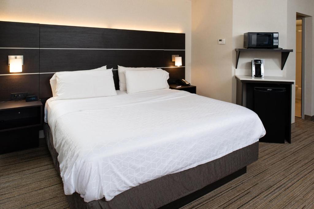 Holiday Inn Express Cincinnati West by IHG - Standaard King Kamer Met Slaapbank