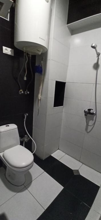 Koupelna v ubytování Apartments Lezzet