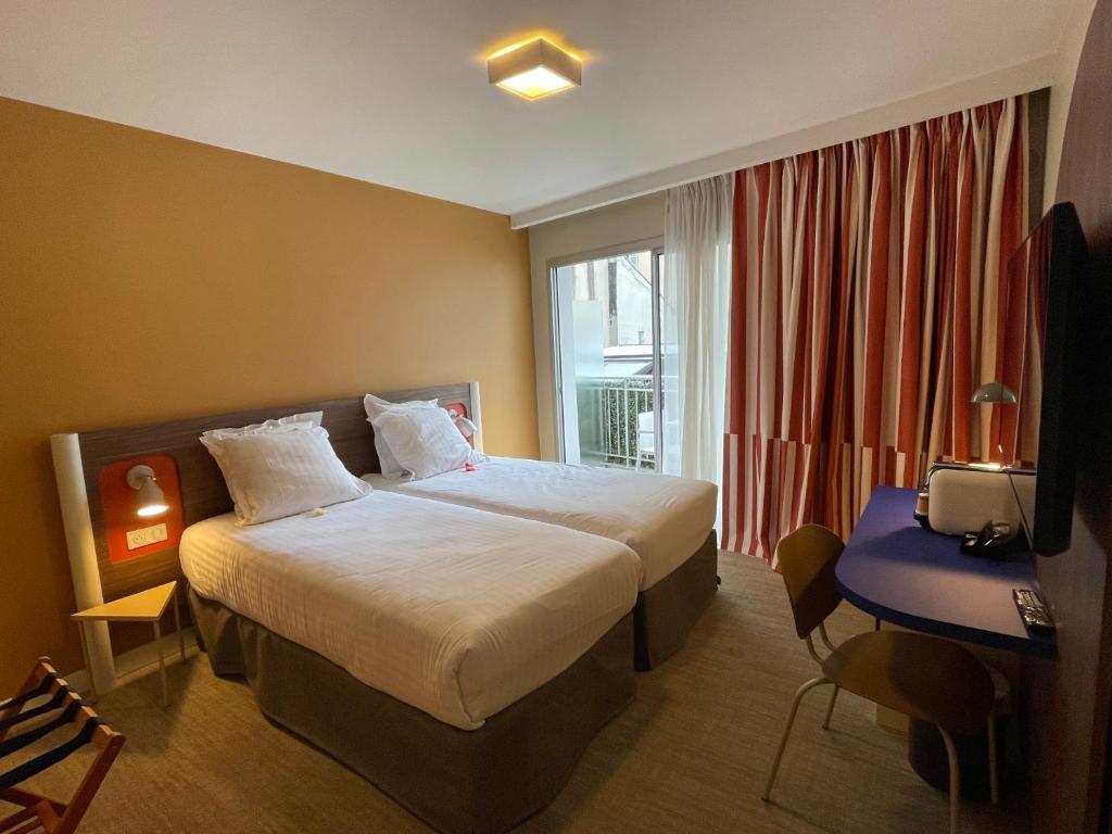 
Prestige Twin Room
