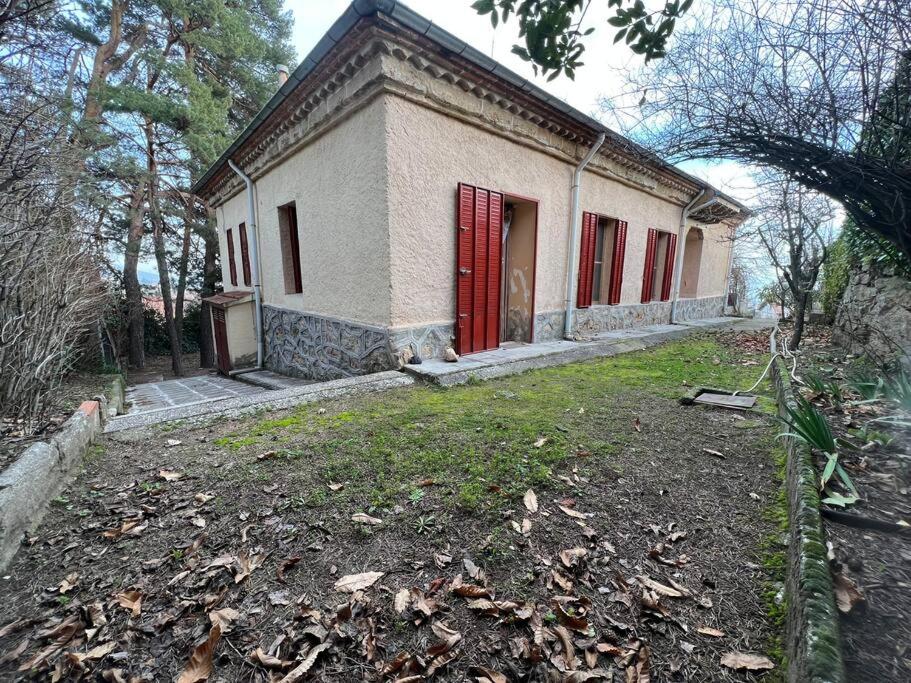 Fotografie z fotogalerie ubytování Casa independiente 4 habitaciones v destinaci Miraflores de la Sierra