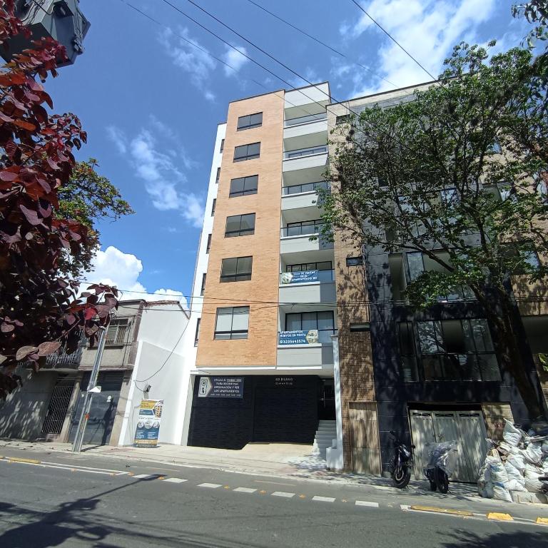 New Beautiful Apartment in the Heart of LAURELES 402, Medellín (precios actualizados 2024)