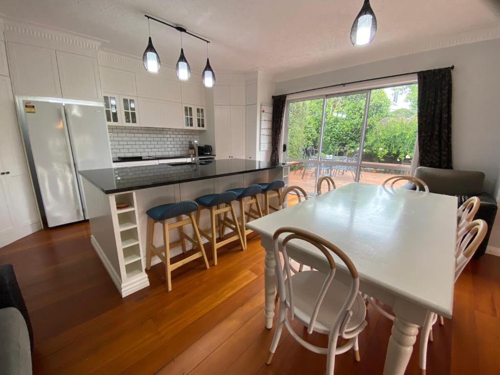 Haven in the Heart of Havelock North, Havelock North (updated prices 2024)