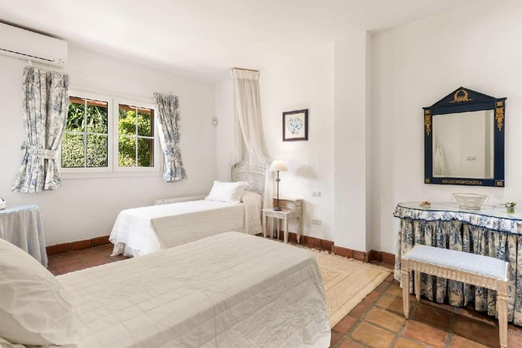 Fotografie z fotogalerie ubytování LUXURY Sotogrande Valderrama hoyo 17 Amazing Villa v destinaci San Roque