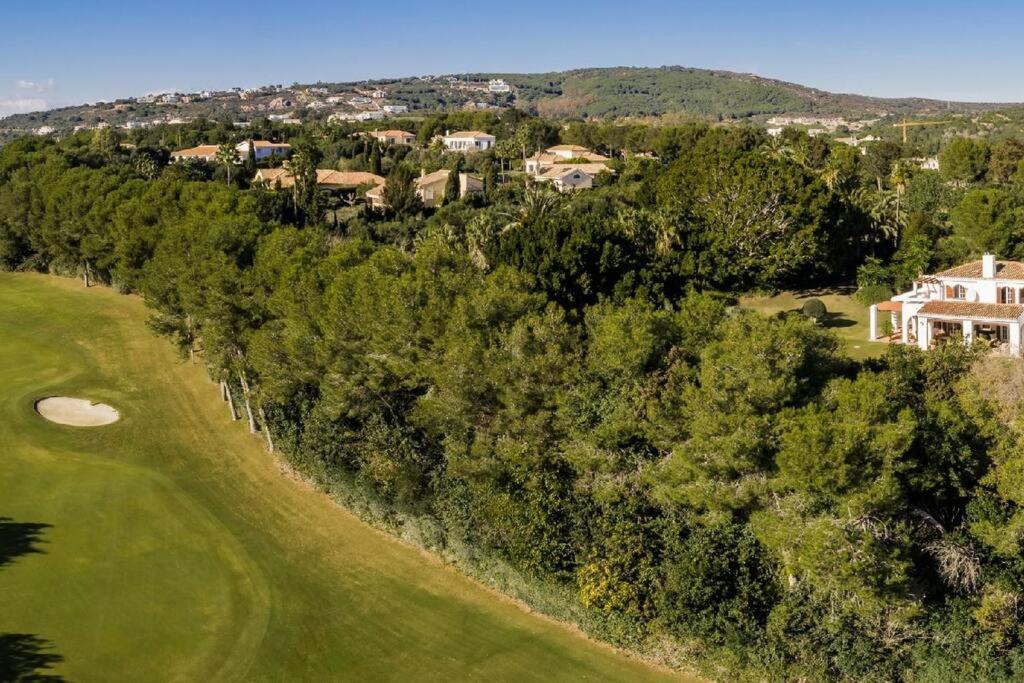 Fotografie z fotogalerie ubytování LUXURY Sotogrande Valderrama hoyo 17 Amazing Villa v destinaci San Roque