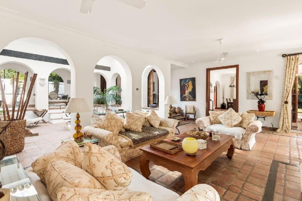 Fotografie z fotogalerie ubytování LUXURY Sotogrande Valderrama hoyo 17 Amazing Villa v destinaci San Roque