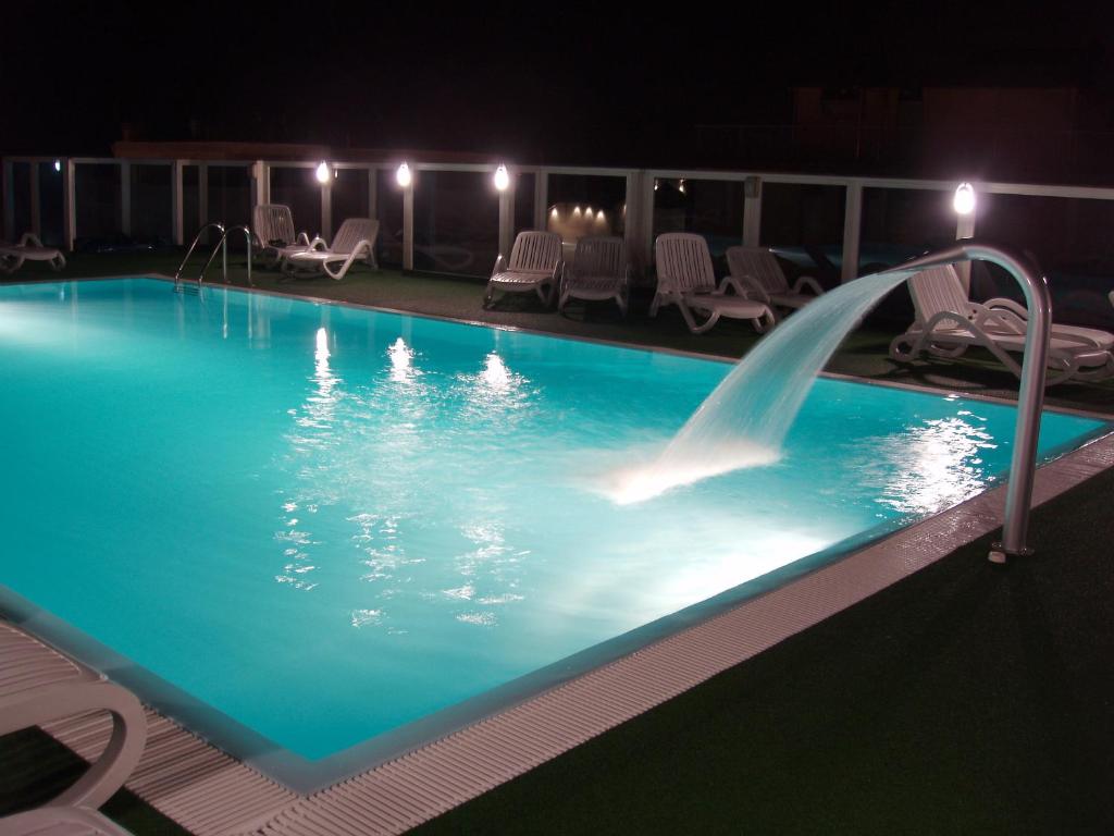 Bazén v ubytování Hotel Soleblu nebo v jeho okolí