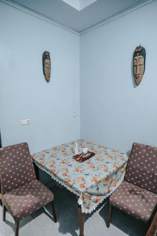 Posezení v ubytování Agus Hidden Homestay - Banjar Sweet Village