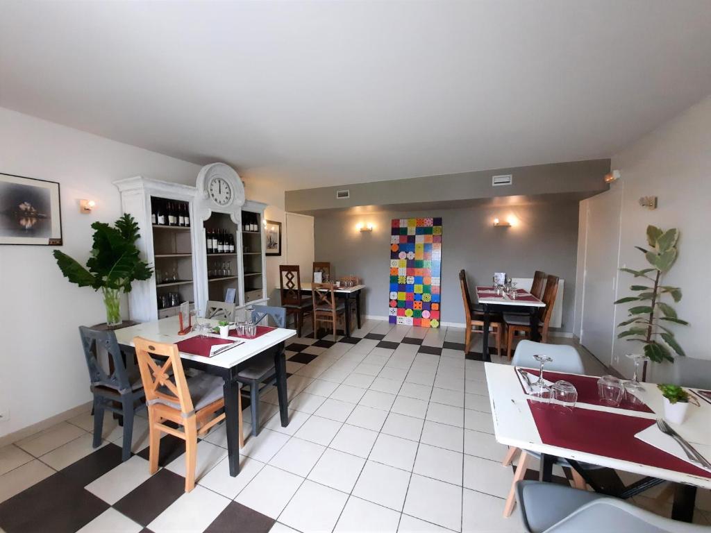 Hosté ubytování Logis Auberge de Carolles