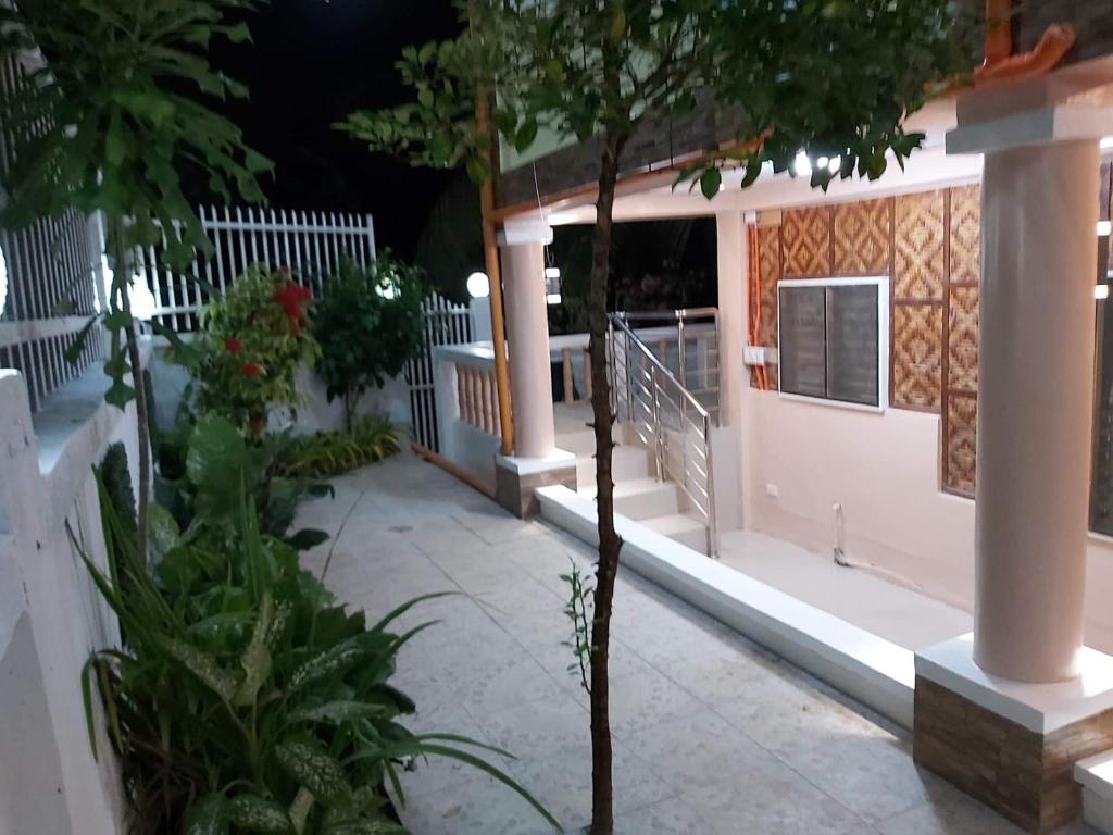 CASA ALEGRIA-BOHOL Holiday Home Seafront Property