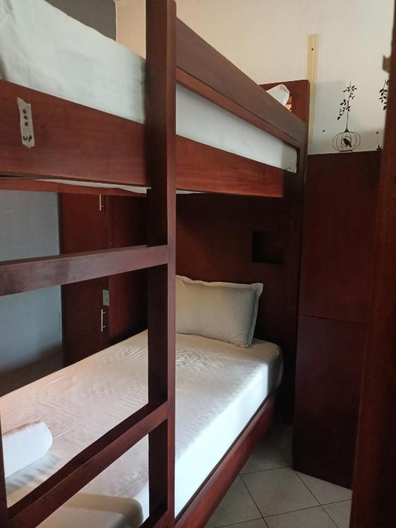 Postel nebo postele na pokoji v ubytování Andorra Tourist Resort Anuradhapura