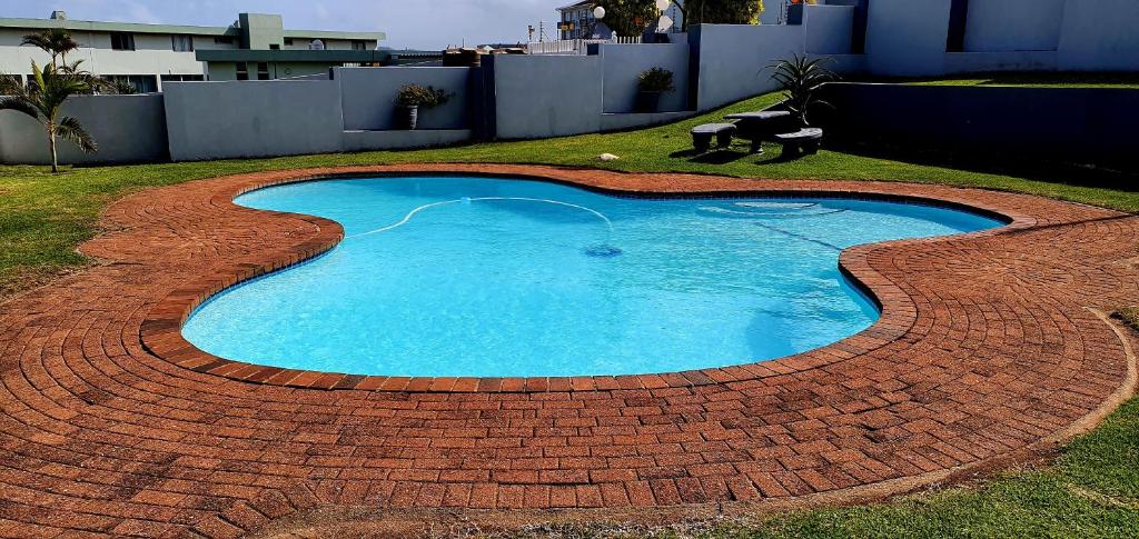 Bazén v ubytování Nomads Nook 8 - 8 Sleeper - Amazing Sea Views! nebo v jeho okolí