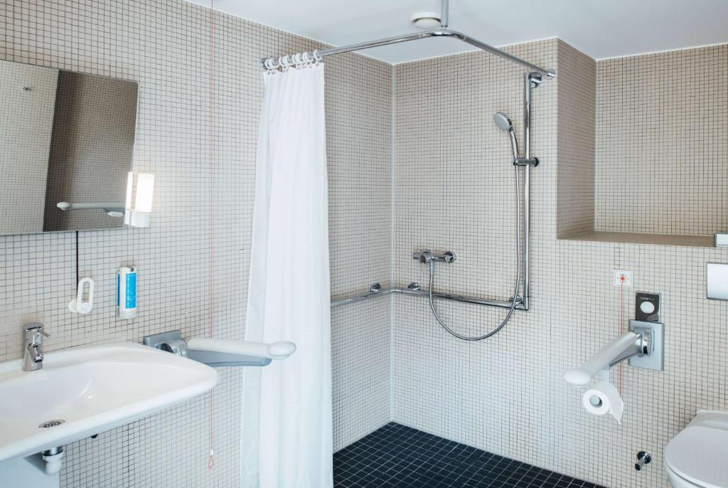 Vienna House Easy by Wyndham Stuttgart - Resim 29