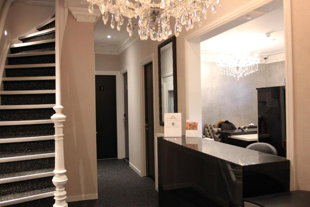 Sara's Boutique Hotel - Resim 24