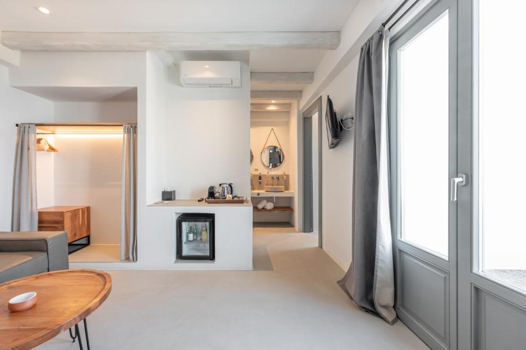 Paros Cape Suites - 19