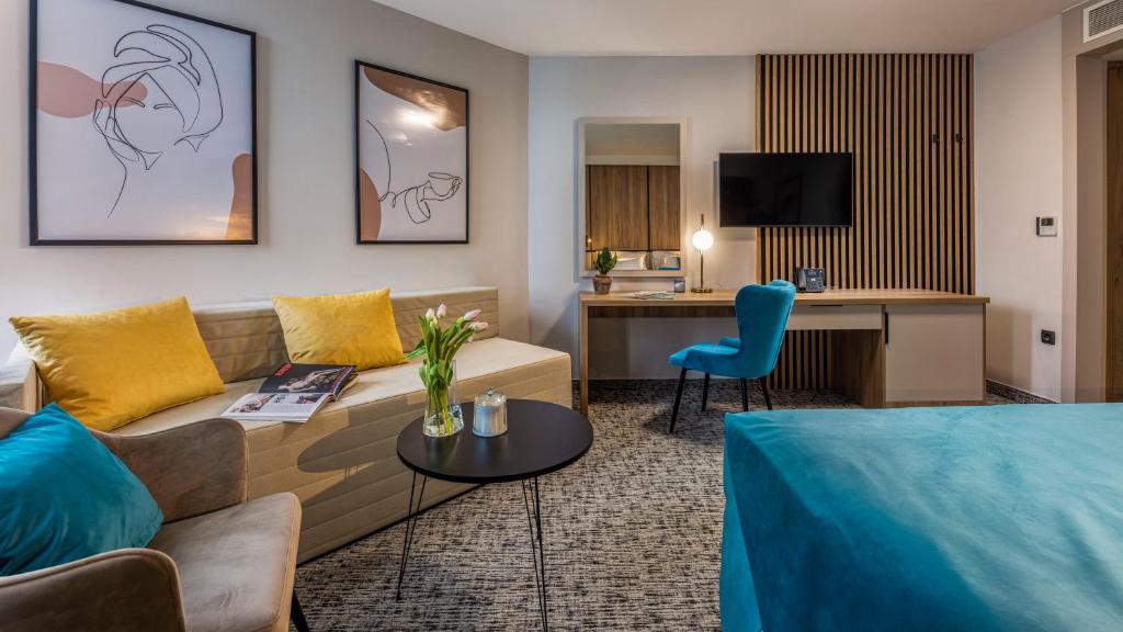 Grand Hotel Zagreb - Habitación Doble Deluxe Con Cama Supletoria