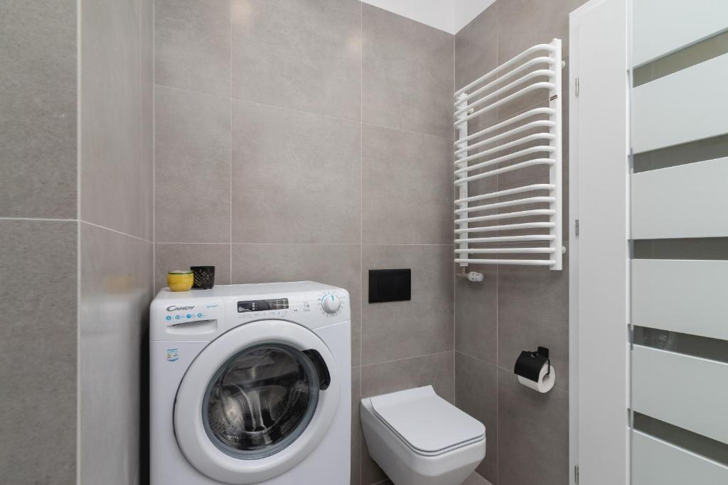 Kúpeľňa v ubytovaní Modern Studio Cracow Rakowicka 14 by Noclegi Renters