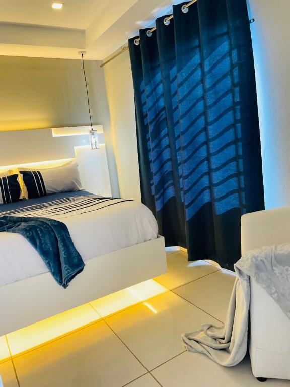 Golden Highway Guesthouse, Evaton (updated prices 2024)