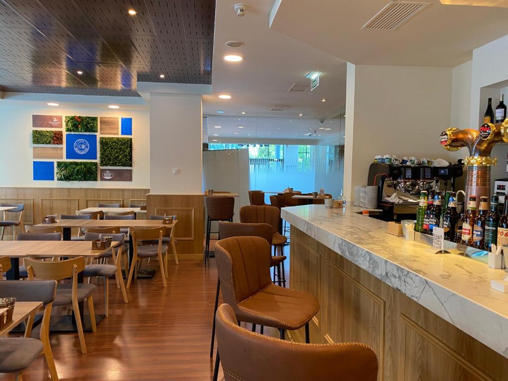 Hotel Zentral Gijón Rey Pelayo, Gijón – Precios actualizados 2023
