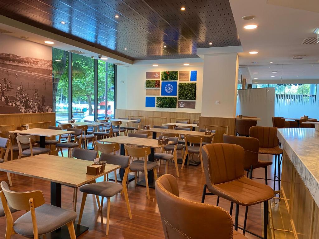 Hotel Zentral Gijón Rey Pelayo, Gijón – Updated 2023 Prices