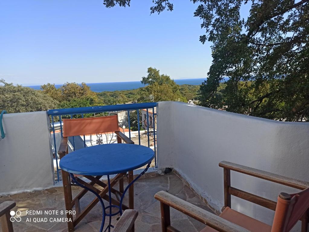 Balkón nebo terasa v ubytování Milisia Rooms