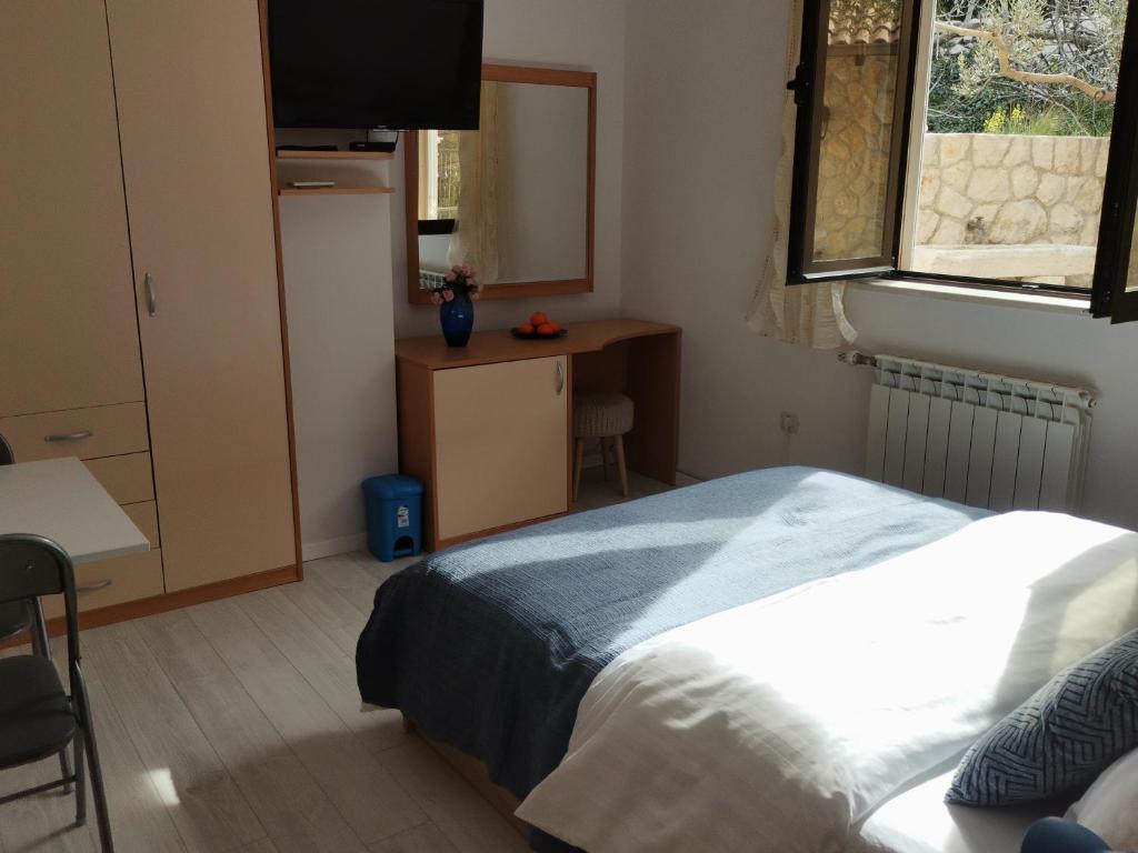 Apartments and Rooms Maritimo - 19