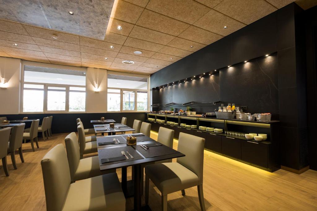 Restaurace v ubytování Apartaments SB Corona Tortosa