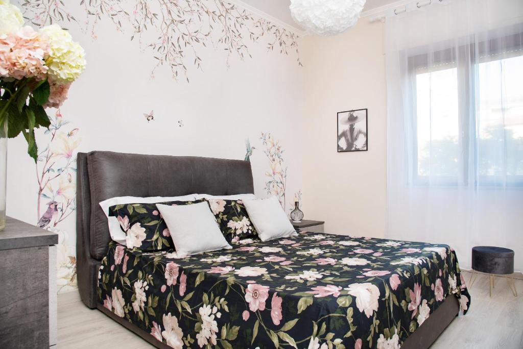 Postel nebo postele na pokoji v ubytování Stanza Tasso - De Vivo Realty Sorrento