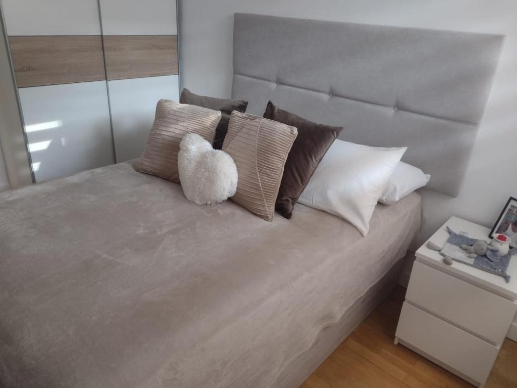 Campings Habitacion con encanto en piso familiar a 5 minutos del centro en Vitoria, País Vasco