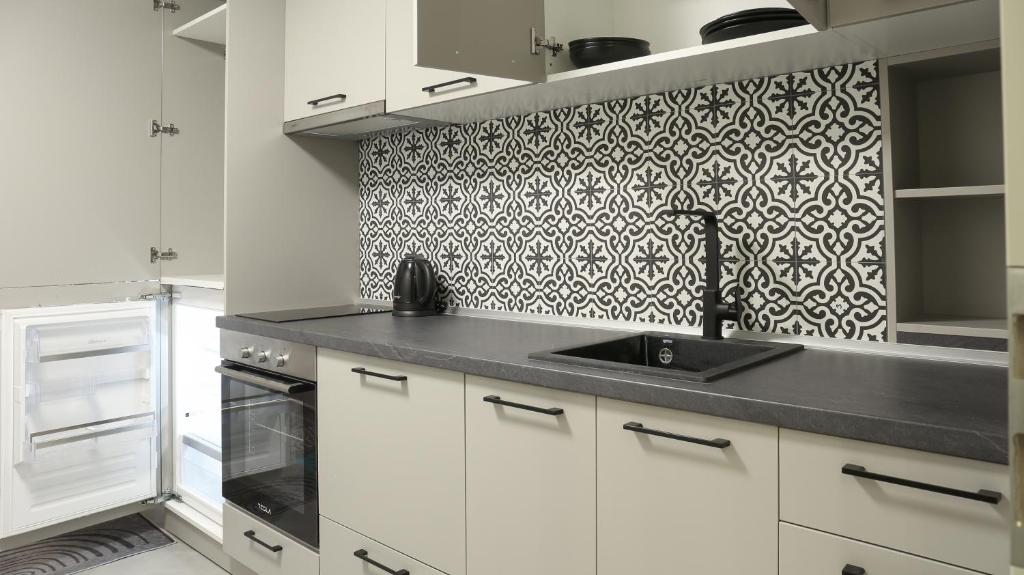 Apartments Srbija Waterfront - FREE PARKING - Deluxe Studio With Free Parking
