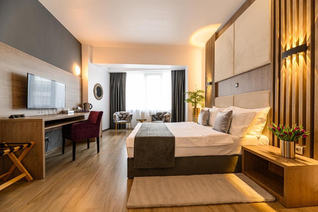 Unique Boutique - Resim 20