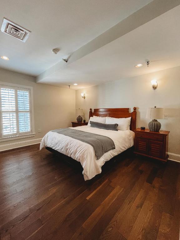 The Jefferson Inn - Deluxe King Suite