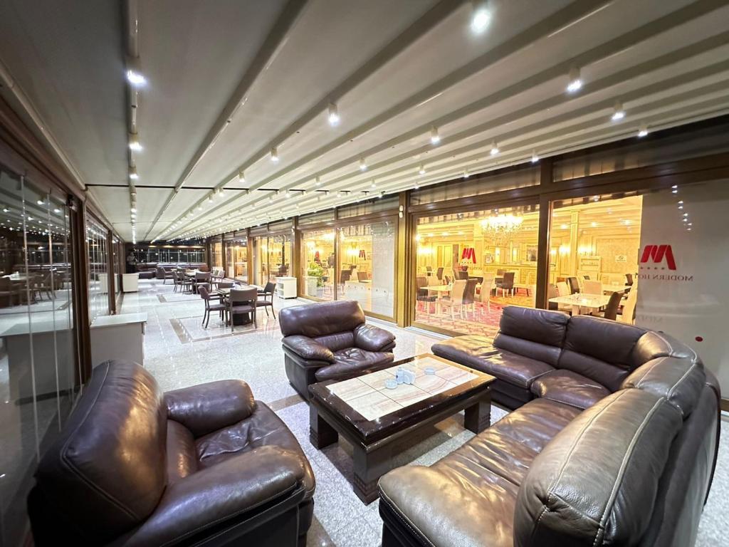 Posezení v ubytování Modern Hotel