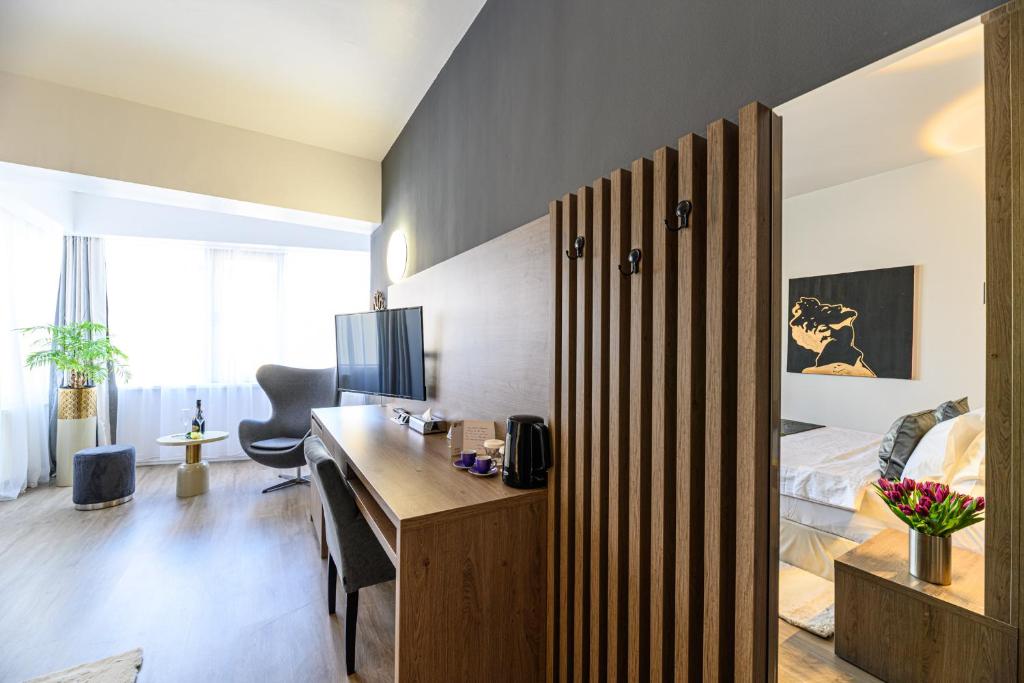 Unique Boutique - Resim 30