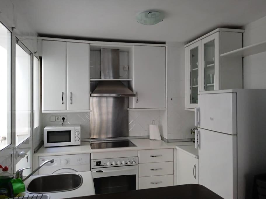 Kuchyň nebo kuchyňský kout v ubytování Vivienda Rural Sentirte 1 Centro de Aracena
