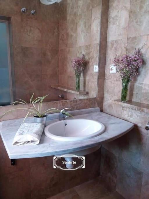 Koupelna v ubytování Vivienda Rural Sentirte 1 Centro de Aracena