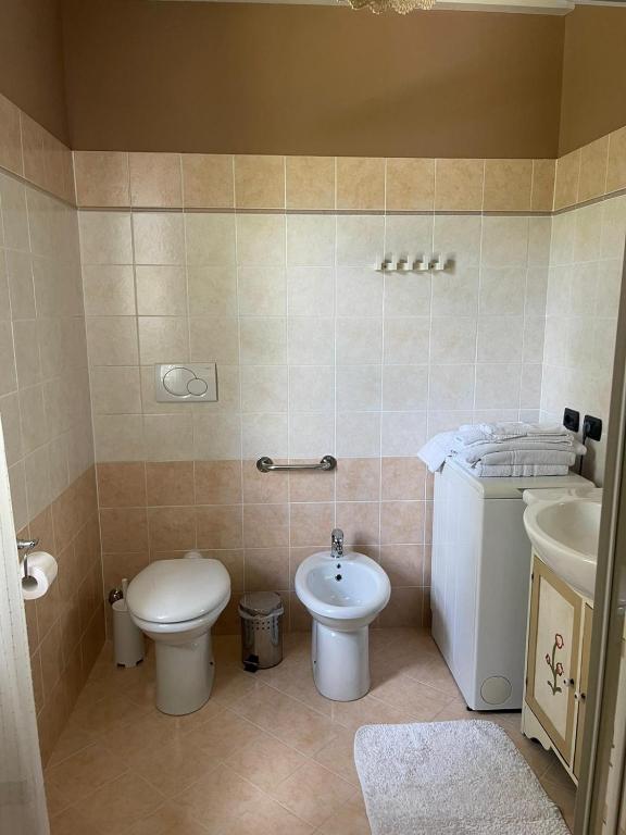 A bathroom at B&B La Bianchina